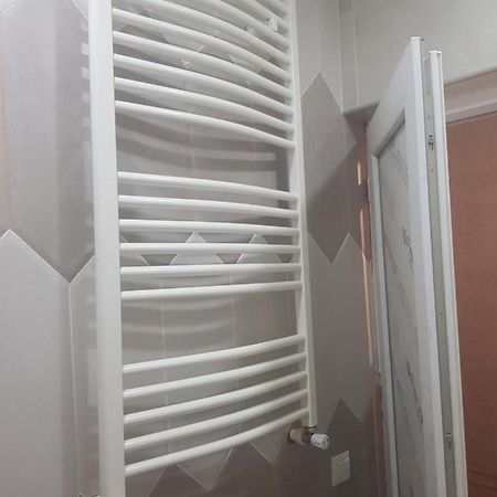 Solo Budget Apartment Tbilisi Exterior photo